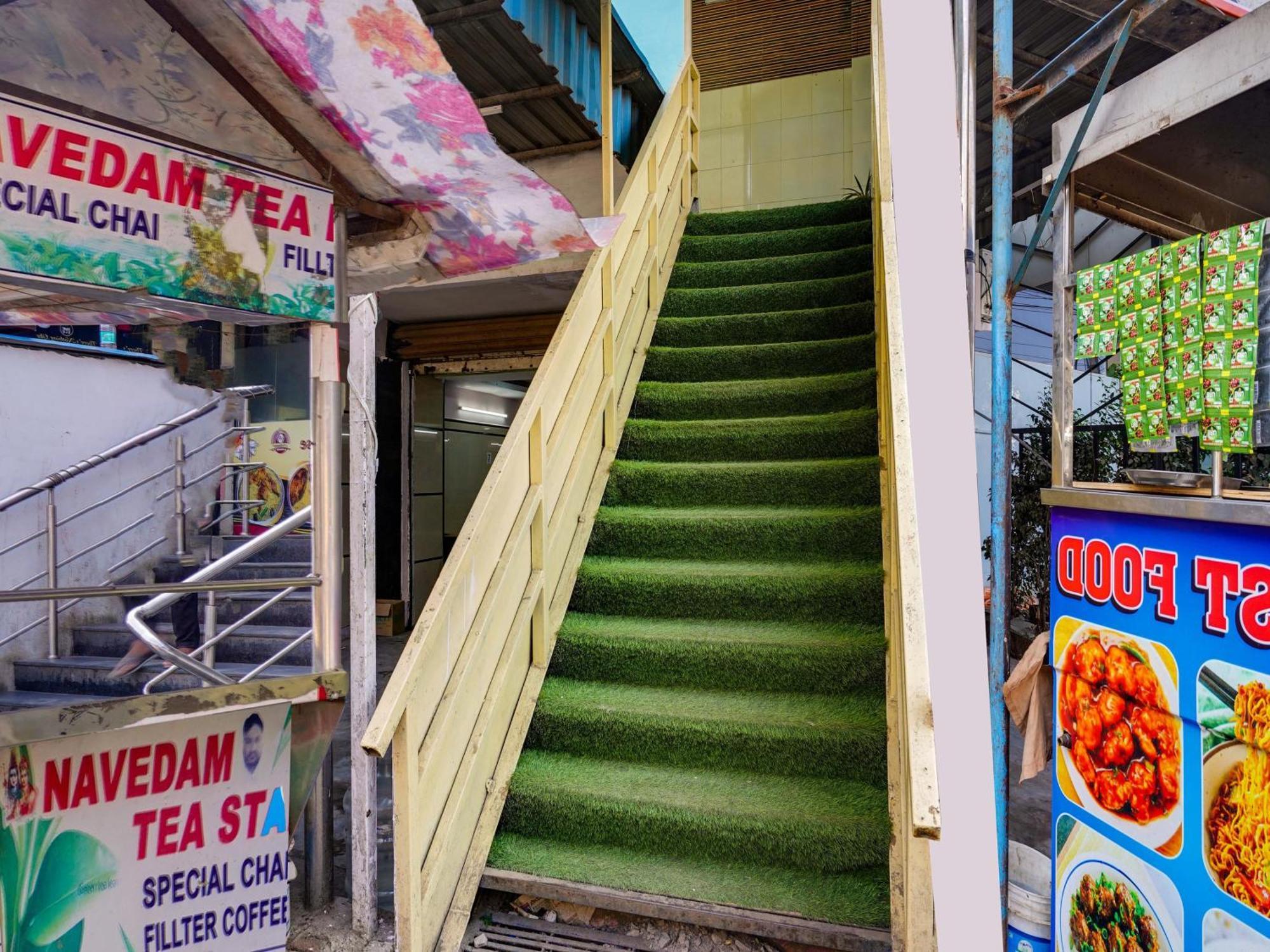 Hotel O Siro Inn Samsabad Kültér fotó